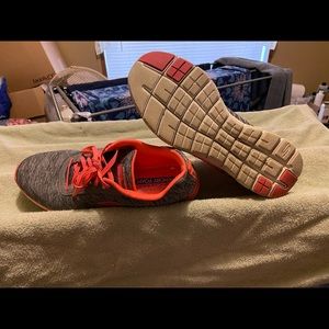 Gently used still in great shape. Hardly worn.